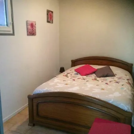 Appartement / Gite Les Papillons Lablachere Exterior photo